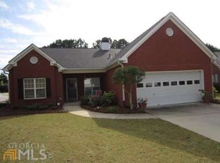 100 Daniel Ct, Fayetteville, GA 30214