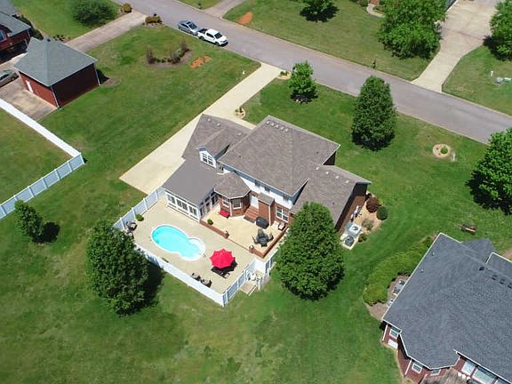 5th image of 226 Appleby Ct