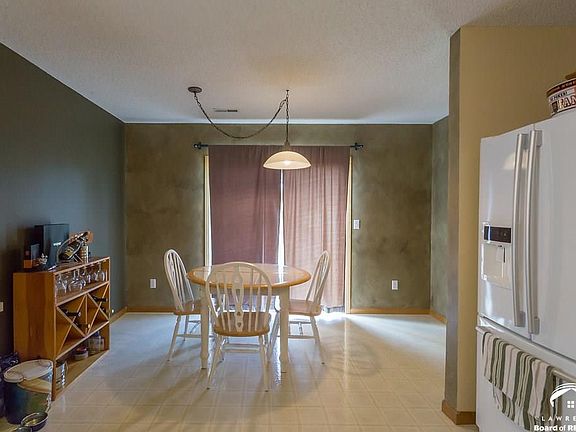 5th image of 2945 Whitmore Dr