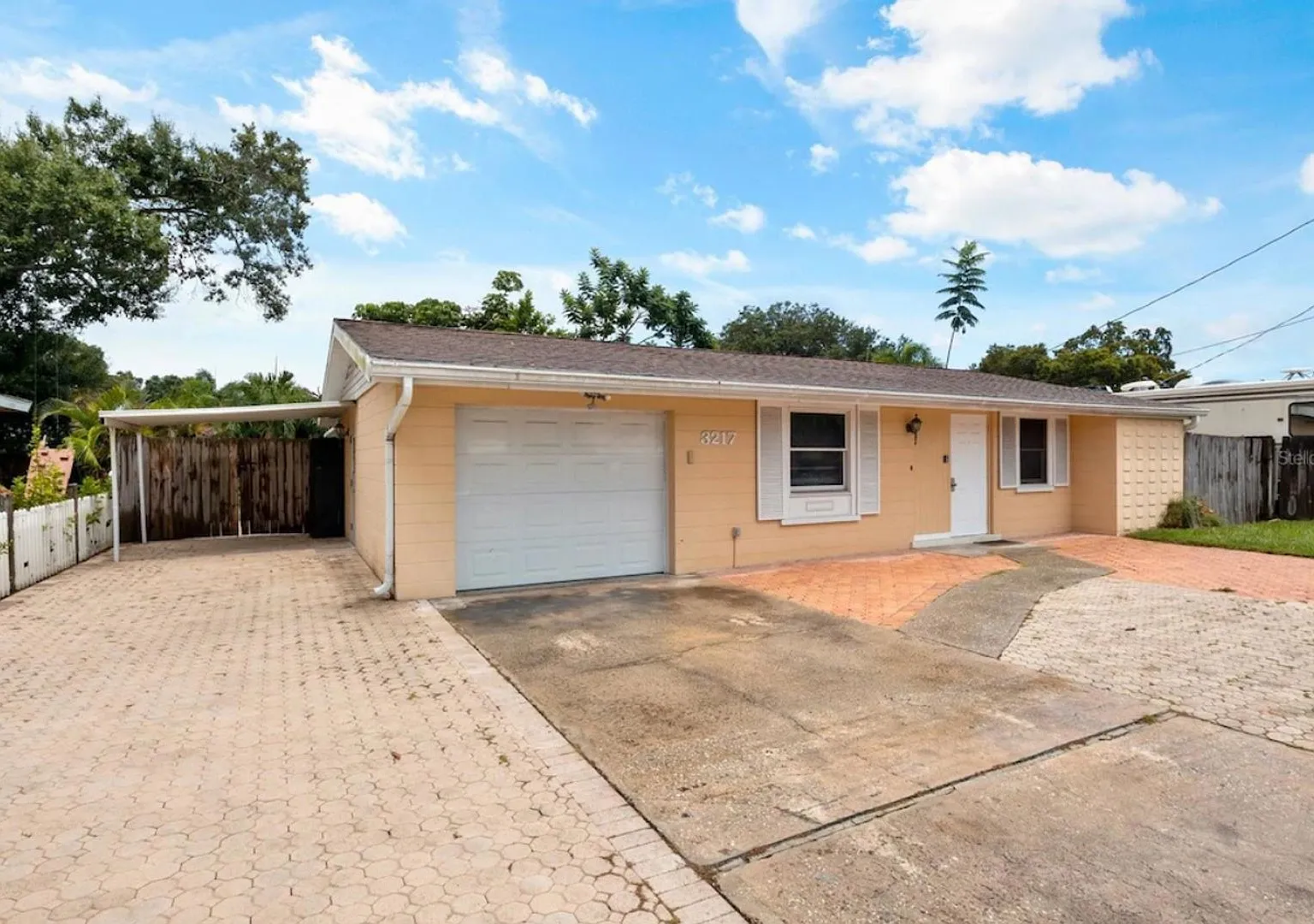 3217 McIntosh Rd — Photo 1