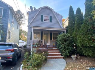 81 5th St, Cresskill, NJ 07626