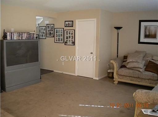 2nd image of 213 Copper Pine Ave
