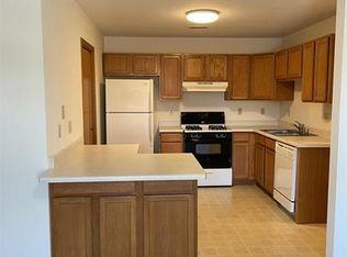 105 Liberty Lane - 6, Sycamore, IL 60178