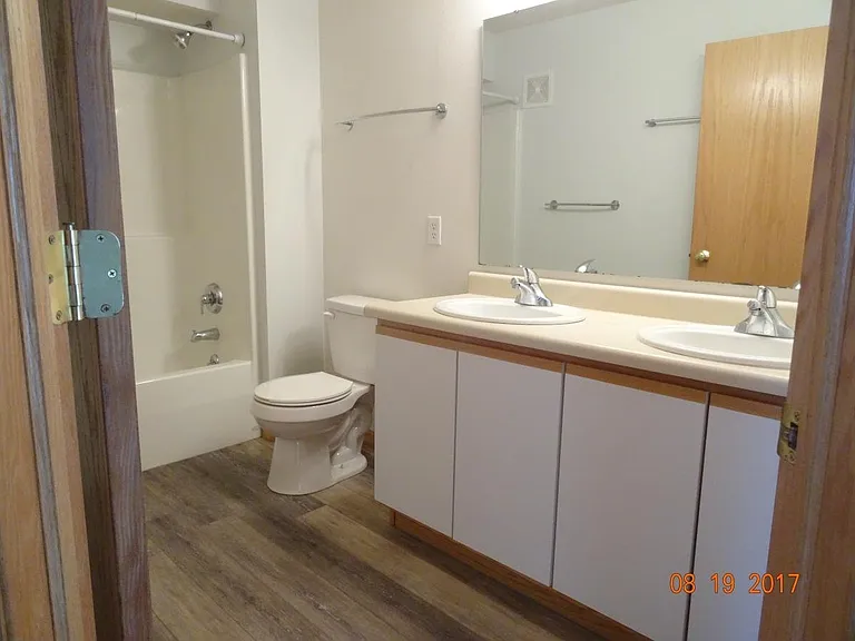 2853-2855 2861 2865 2871 2873 & 2875 Coral Ct — Photo 7