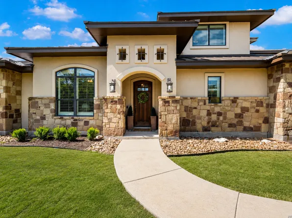 8820 Cavalry Dr, Boerne, TX 78015