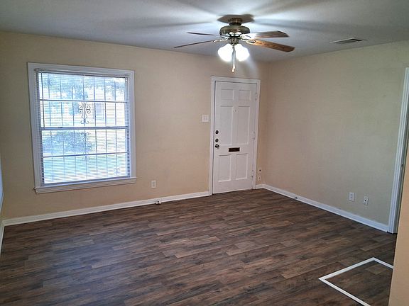 Living Room (2)