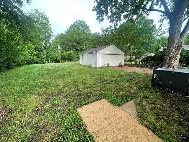 3547 Randolph St — Photo 3