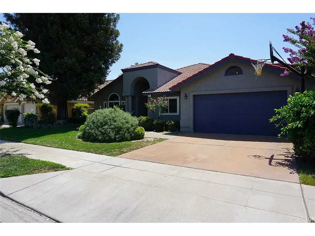 909 Paintbrush Dr photo 1