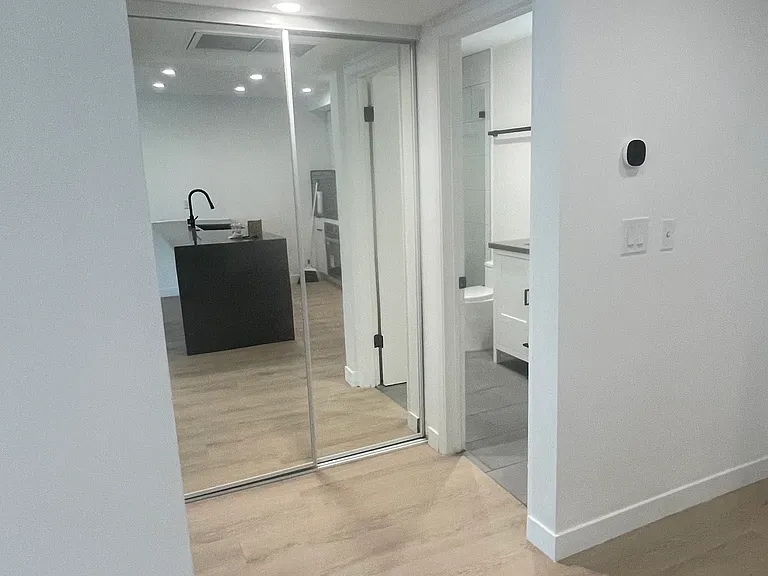 740 N Kings Rd #111 — Photo 14