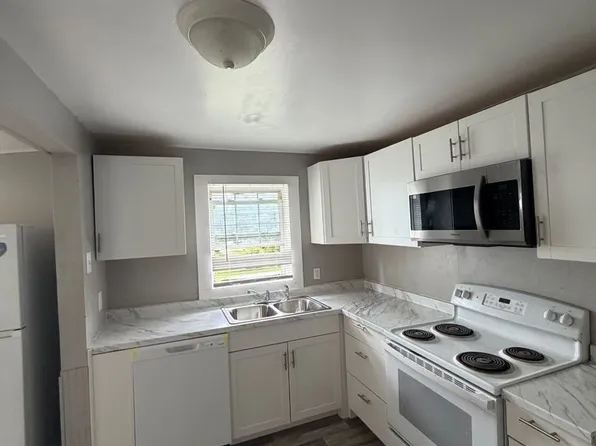 1409 Laboratory Rd, Lincolnton, NC 28092