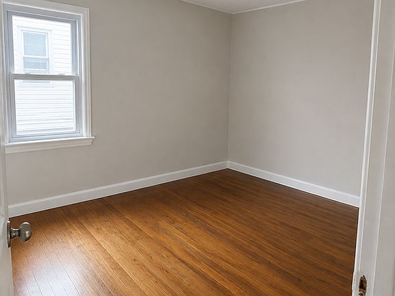 4th image of 98 Mount Vernon Pl Floor 1