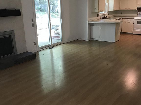 4th image of 2117 N Briarwood Ave