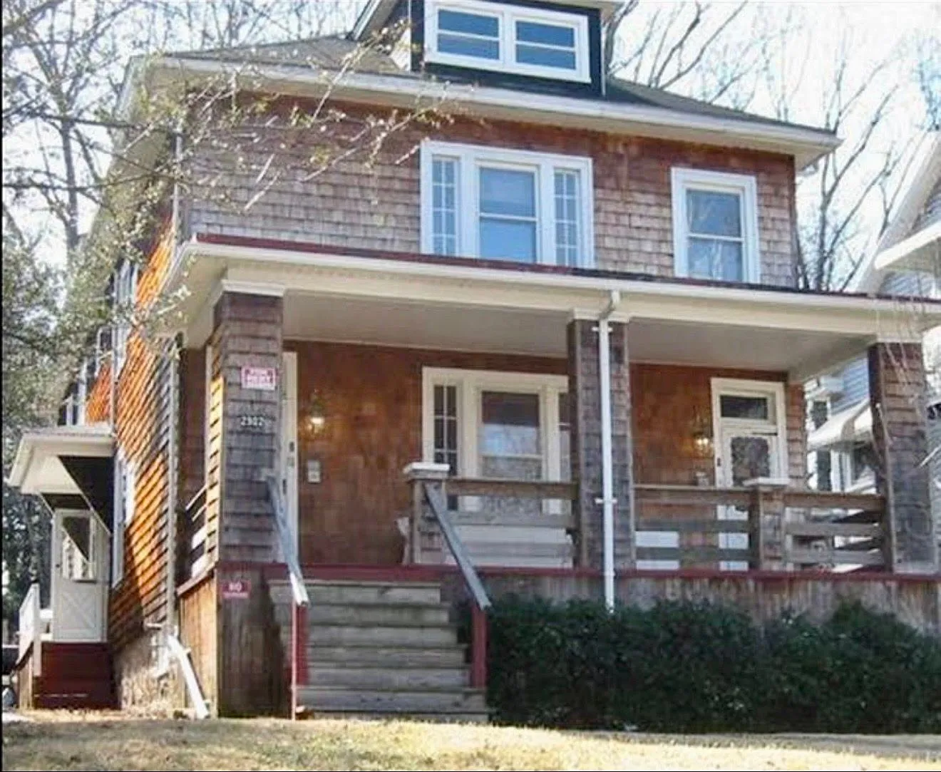 2 bed, 1.0 bath, 1100 sqft, $1,400 — Photo 1