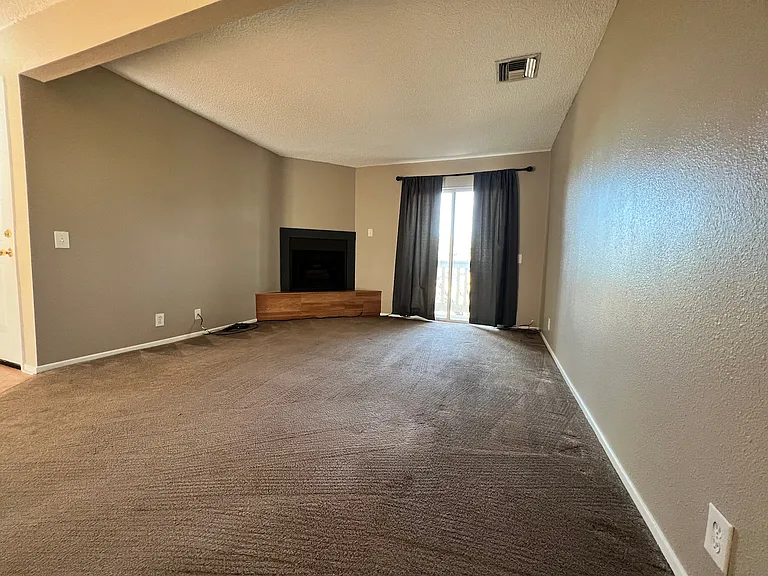 601 E Ridgecrest Blvd #D — Photo 14