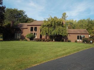 13 Trailwood Cir, Rochester, NY 14618