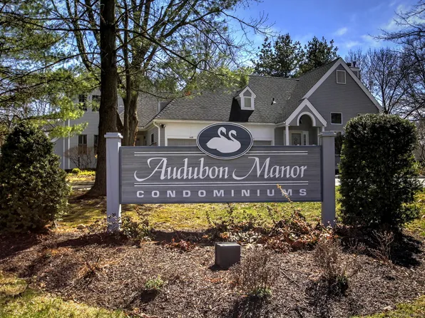4 Manor House Lane #4, Milford, CT 06461