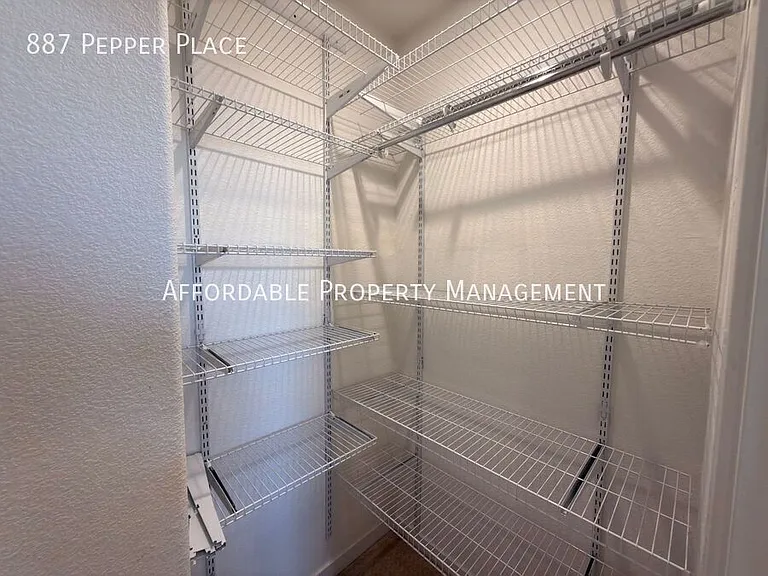 887 Pepper Pl — Photo 15