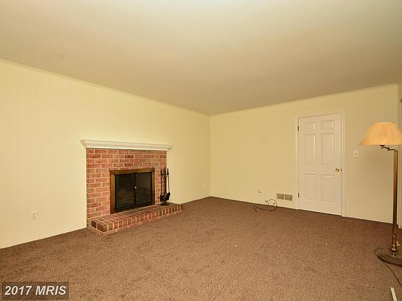 5th image of 209 Briarcliff Ln