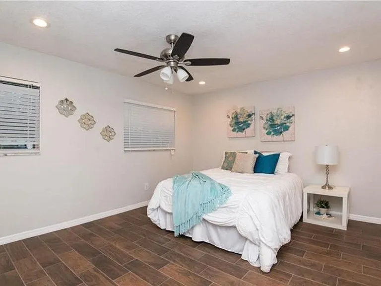 4416 W Prescott St — Photo 9