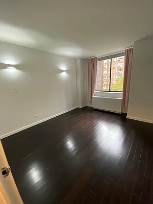 Rented by Realty Group International | media 10