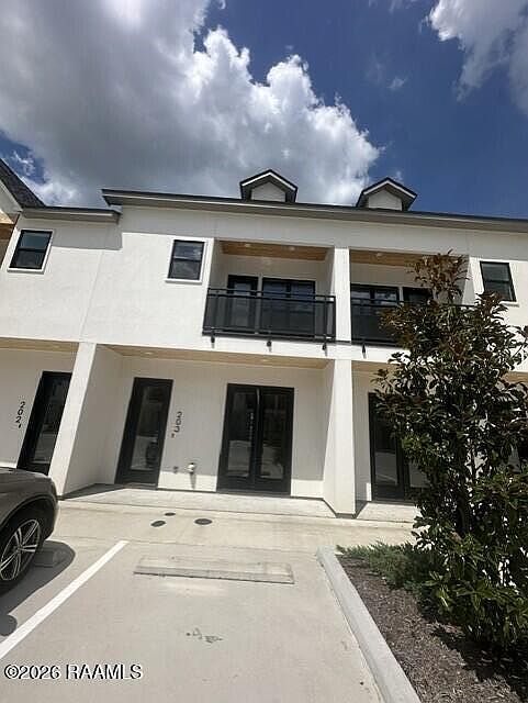 1st image of 1510 Kaliste Saloom Rd #203