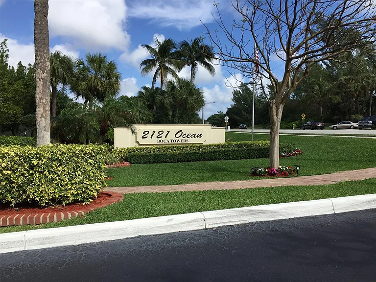 2121 N Ocean Blvd — Photo 15