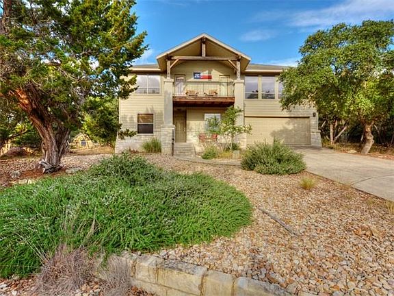 2nd image of 202 Pinehurst Cir