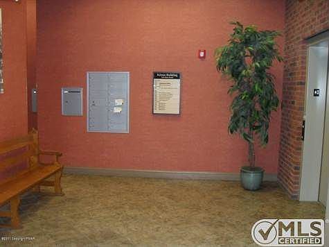 1st Floor elevator lobby