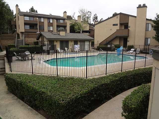 1st image of 7780 Parkway Dr