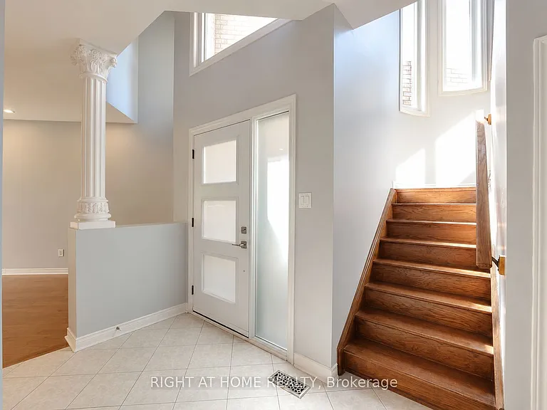 2233 Rockingham Dr — Photo 4