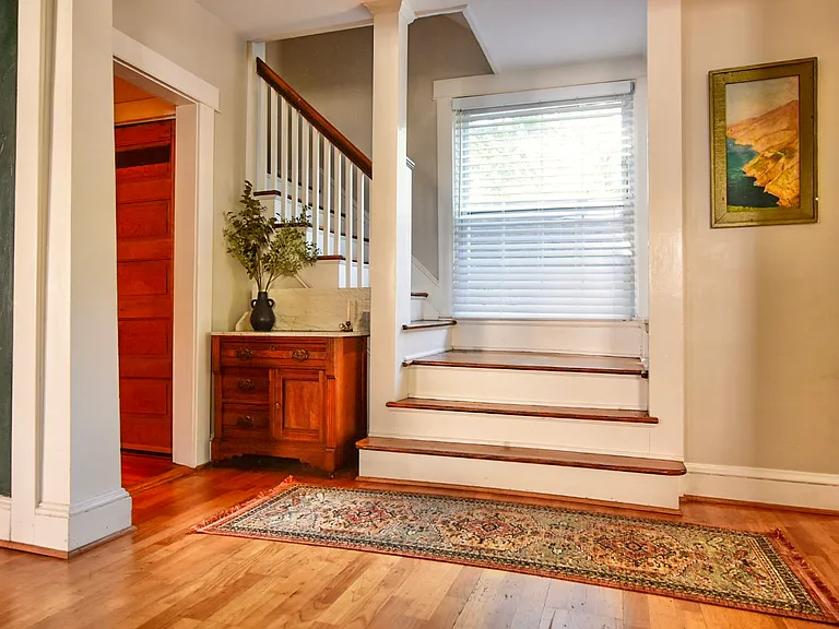 539 Delaware Ave — Photo 8