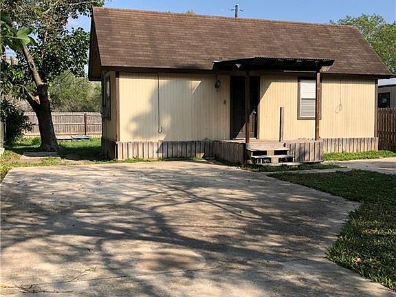 2nd image of 2413 Guava Dr