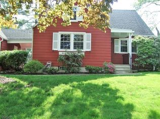 243 Oak Tree Rd, Mountainside, NJ 07092