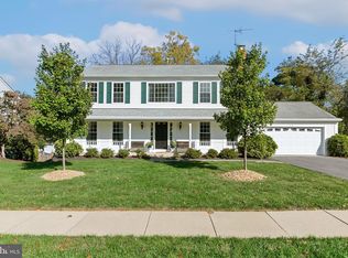 913 Pointer Ridge Dr, Gaithersburg, MD 20878