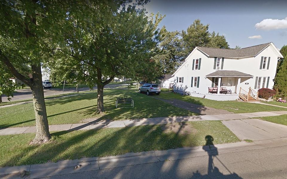 1st image of 1021 Treat St