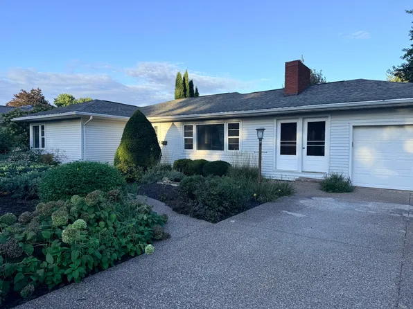 222 Dillon St, Dubuque, IA 52003