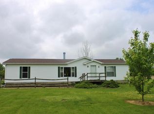 1832 W Glendora Rd, Buchanan, MI 49107