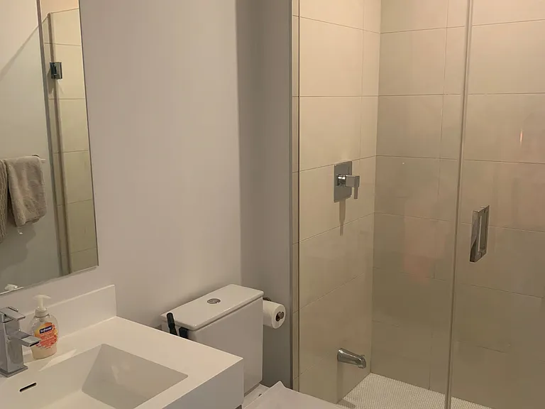 1 Yorkville Ave #4601 — Photo 8