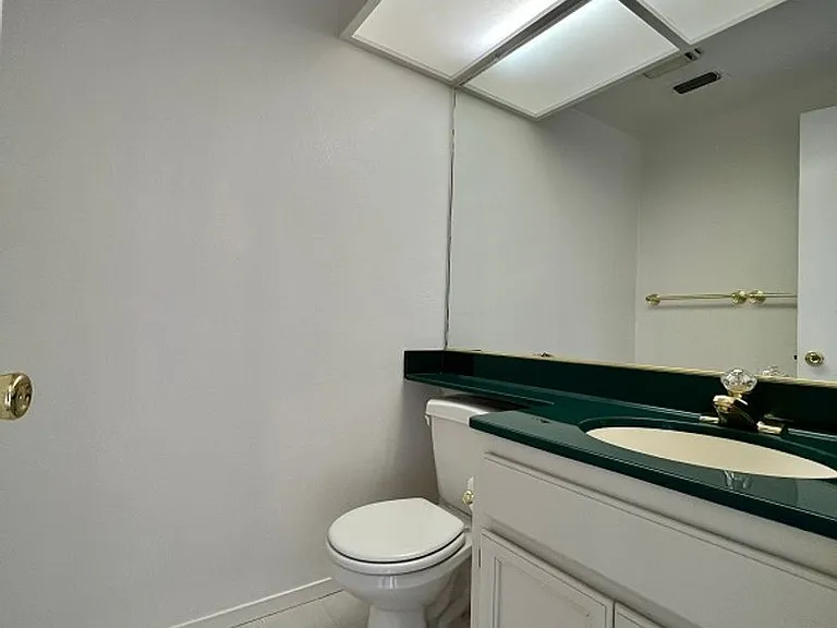 485 Trout Ct — Photo 11