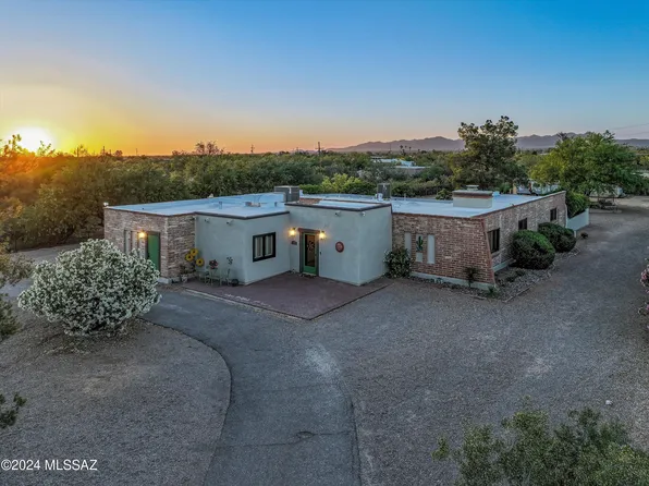 1020 W Cool Dr, Tucson, AZ 85704