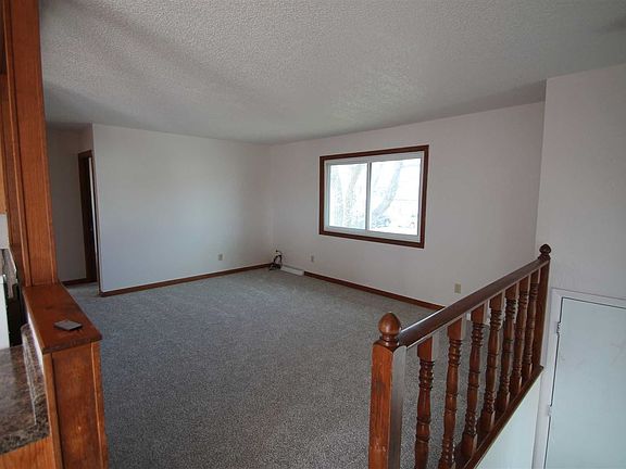2nd image of 821 Cheryl Sue Dr