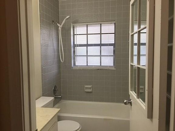 4th image of 3527 NW 94th Ave