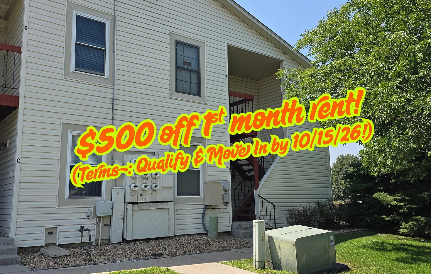 Top-Floor 2BR/2BA Condo with Vaulted Ceilings, Office Room, Patio & Community Amenities in Thornton! — Photo 1