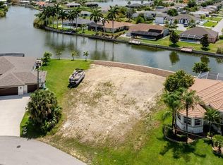 506 NE 21st Place Cpe, Coral, FL 33909