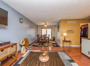 1733 Woodside Ct NW, Cedar Rapids, IA 52405