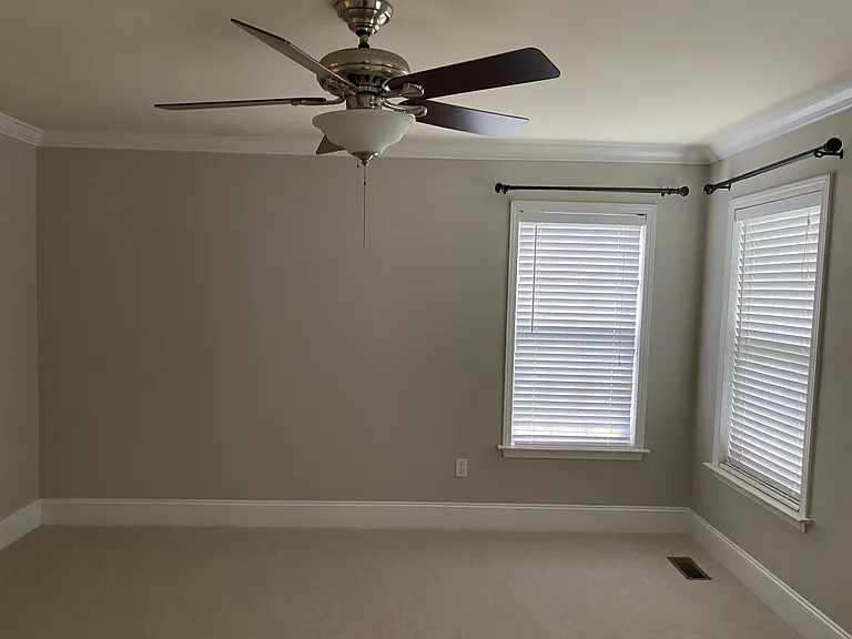 1323 Carolyn Dr — Photo 24
