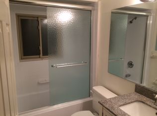 928 N Adams Rd UNIT 6, Birmingham, MI 48009