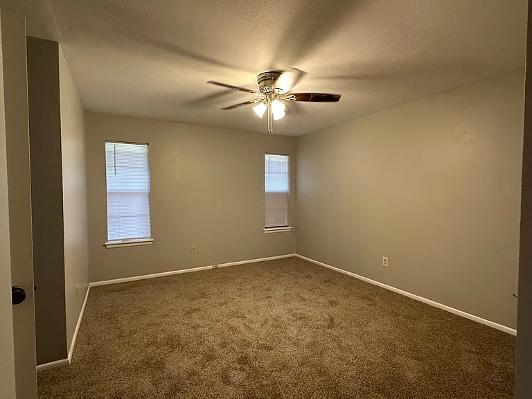 2733 Silverspur Dr — Photo 7