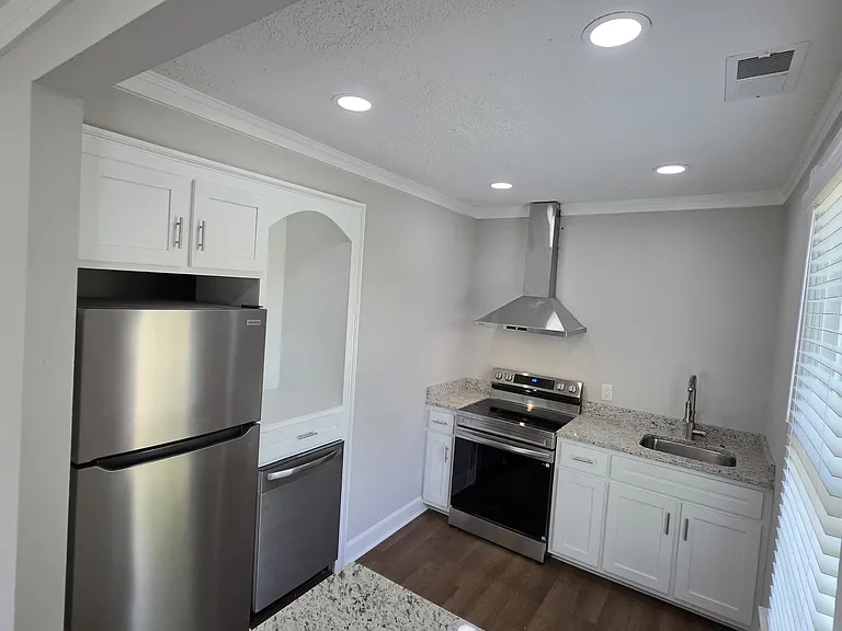 1211 Mill St #A — Photo 3