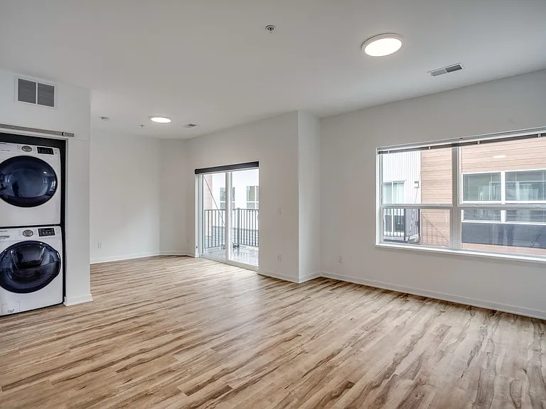 3333 Nicollet Ave S — Photo 30